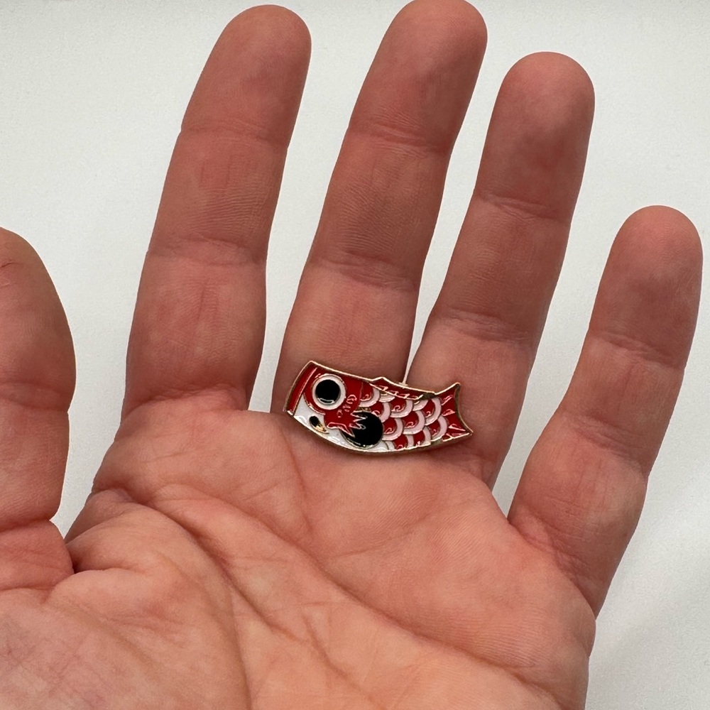 3/$15 Cute Koi Fish Enamel Pin Brooch - Picture 3 of 5